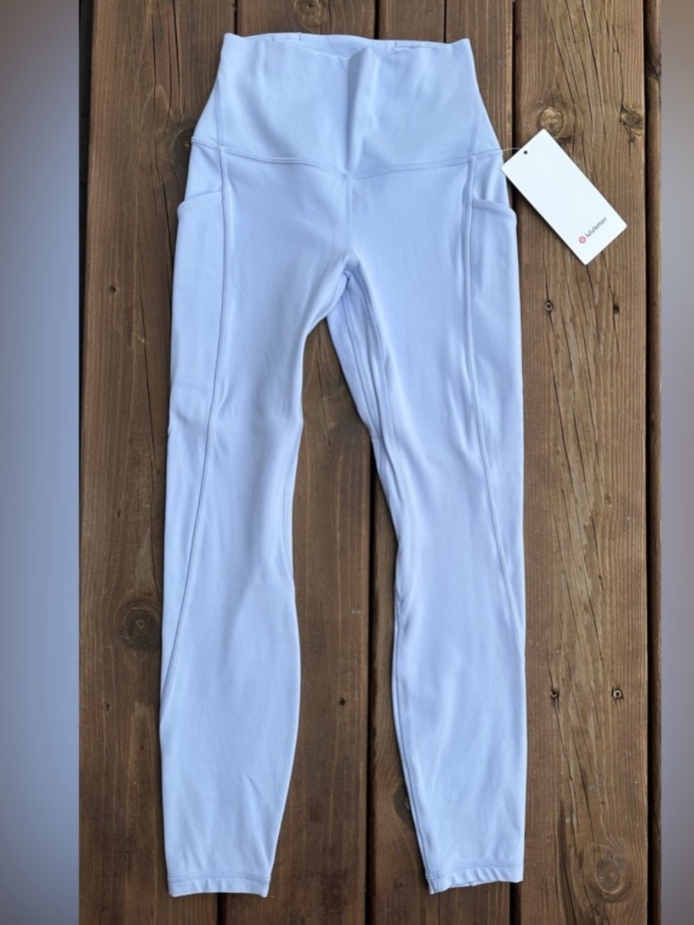 NWT 🍋 Lululemon 🍋  Align 25"  size 4
Pastel blue